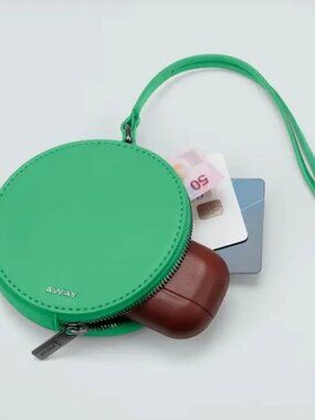 Away Circle Zip Pouch — Green